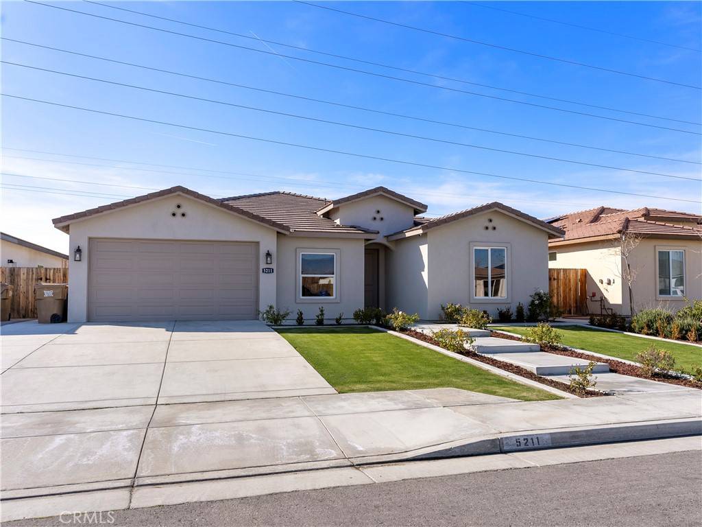 Bakersfield, CA 93306,5211 Wingspan LN