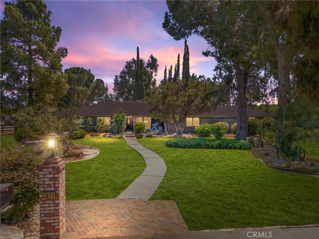 Bakersfield, CA 93313,3623 Houghton RD