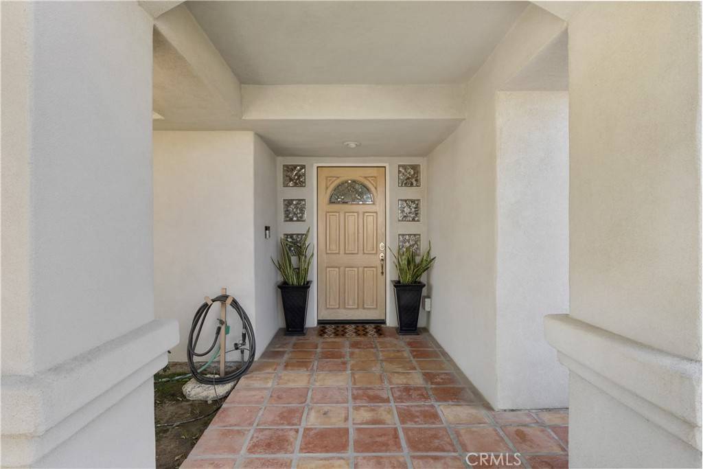 Bakersfield, CA 93314,13601 Powder River AVE