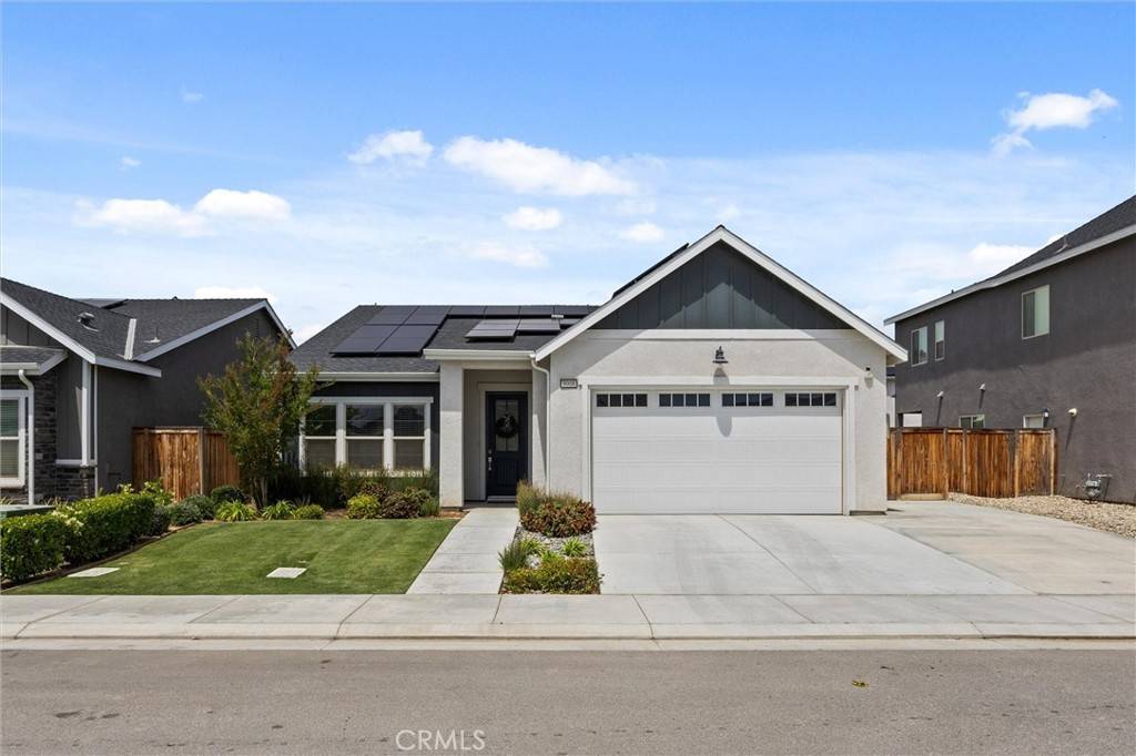 Shafter, CA 93263,9008 Pine Breeze LN