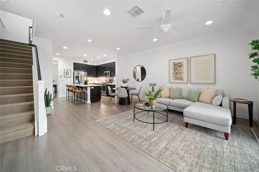 San Luis Obispo, CA 93401,911 Bay Leaf DR