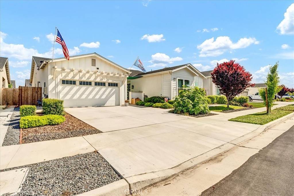 Visalia, CA 93291,320 E Tyler CT