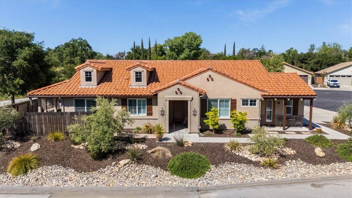 Atascadero, CA 93422,8670 Erika Ct
