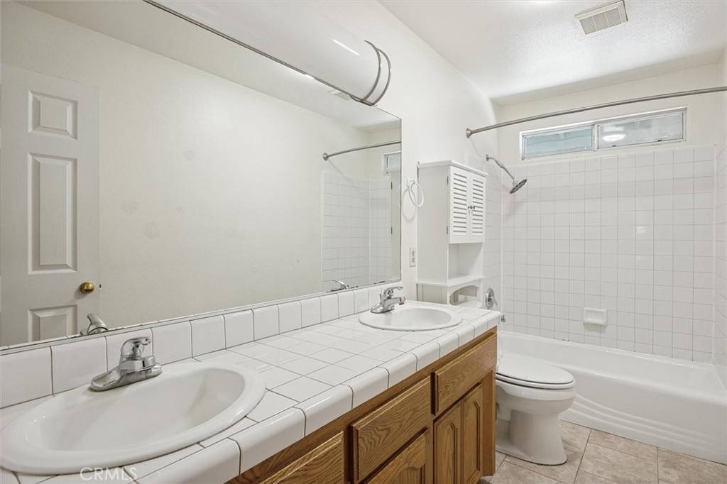 8825 Old Santa Rosa RD Atascadero, CA 93422