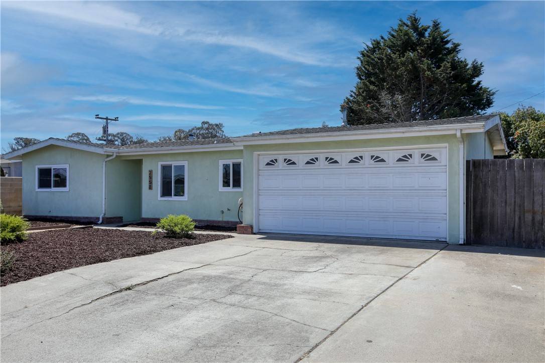 Arroyo Grande, CA 93420,2558 Lancaster DR