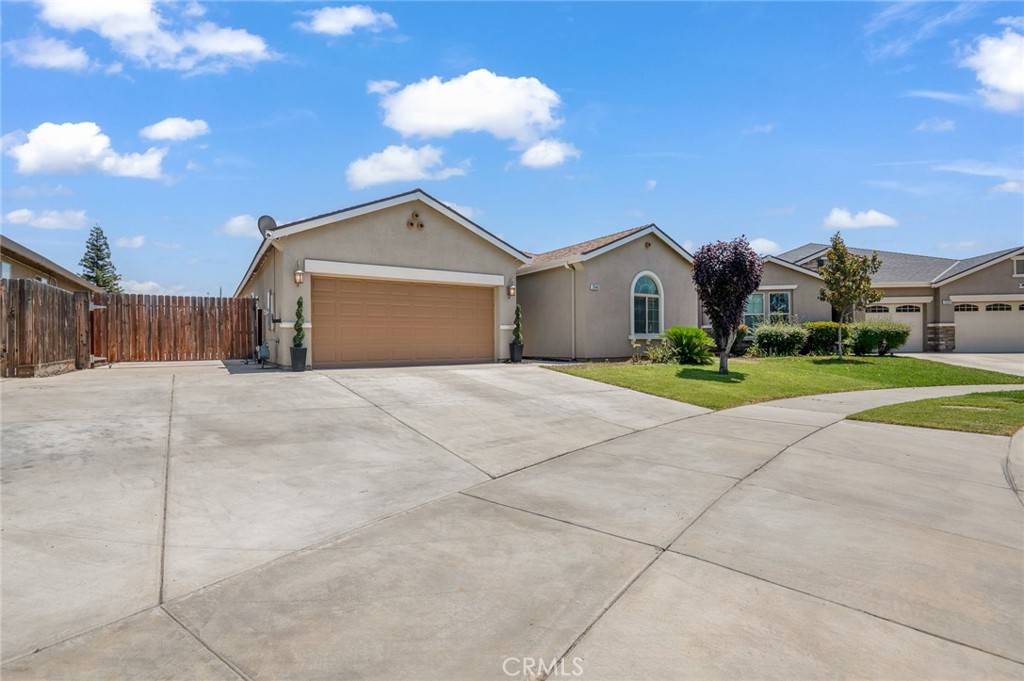 Visalia, CA 93292,2046 S Grand ST