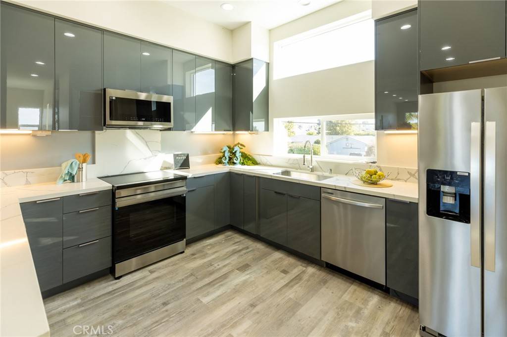 Grover Beach, CA 93433,453 N 13th ST