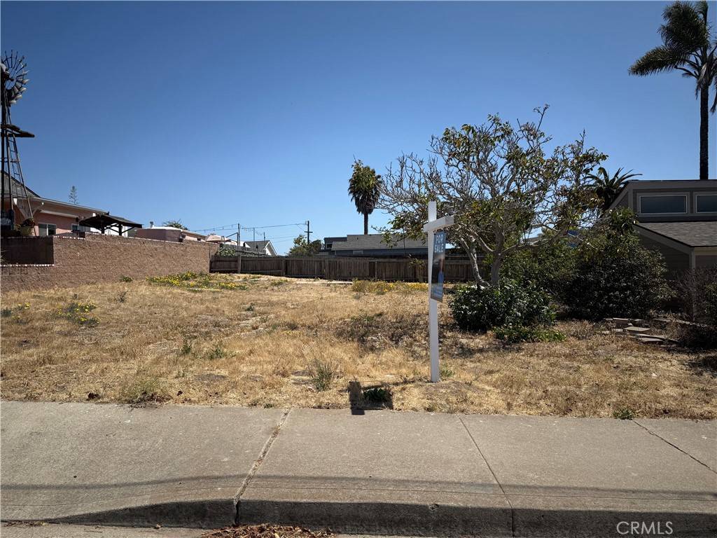 Grover Beach, CA 93433,712 Newport