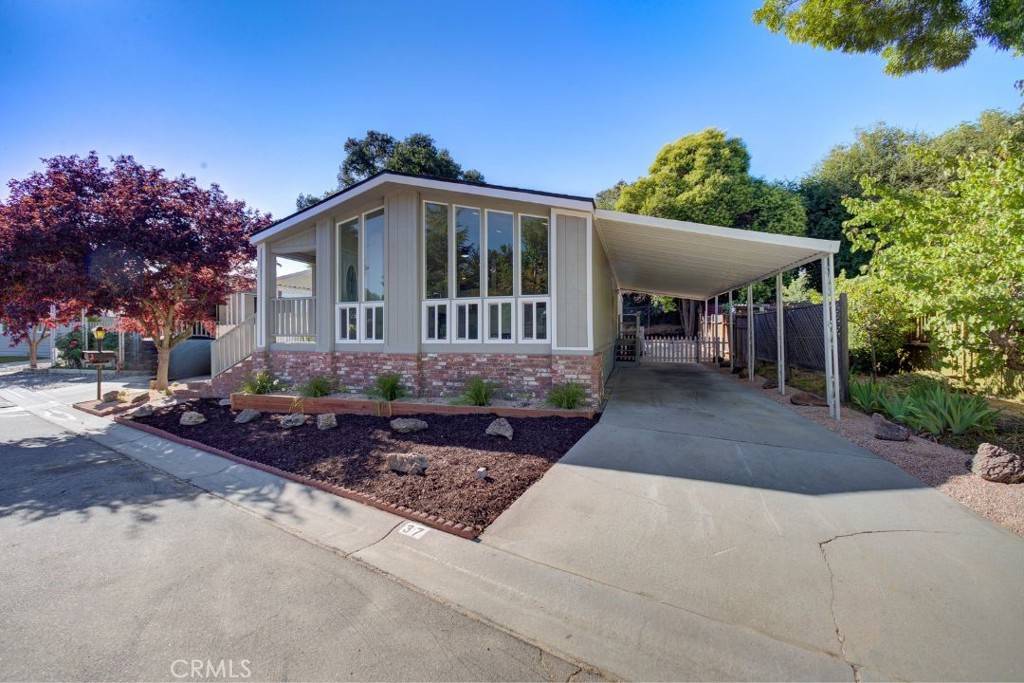 Paso Robles, CA 93446,37 Via Santa Barbara #37