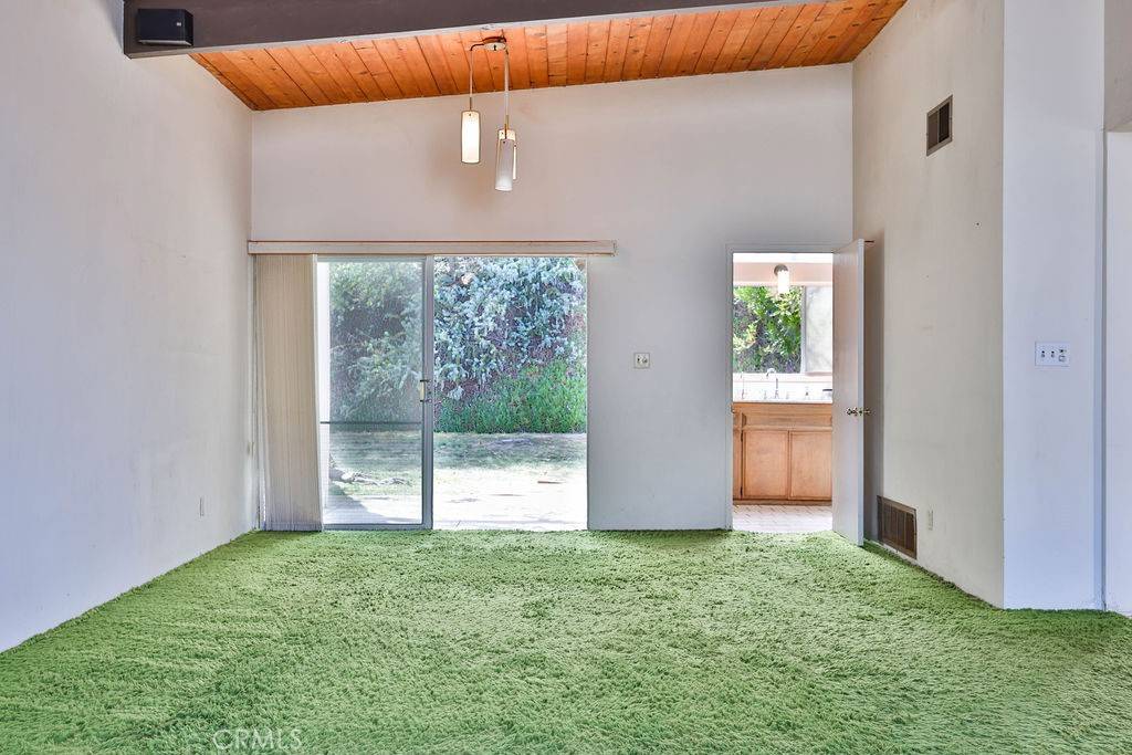 La Jolla, CA 92037,8312 Sugarman DR