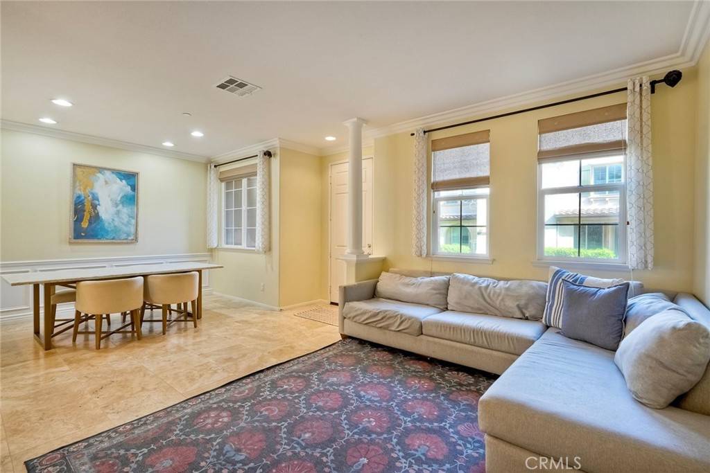 San Diego, CA 92130,6113 Calera PL