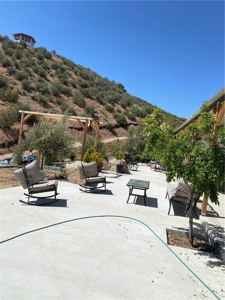 Hesperia, CA 92345,13905 Summit Valley RD