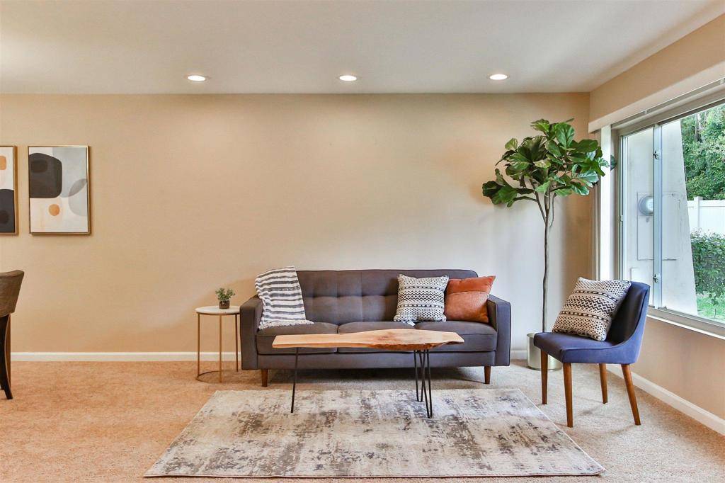La Mesa, CA 91942,5800 Lake Murray blvd #27