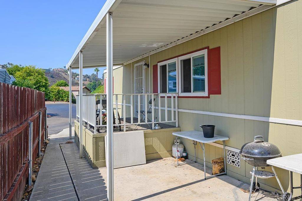 El Cajon, CA 92021,13162 Highway 8 #107