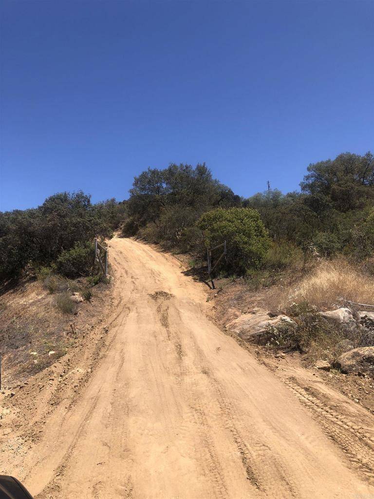 Jamul, CA 91935,Skyline Truck Trl