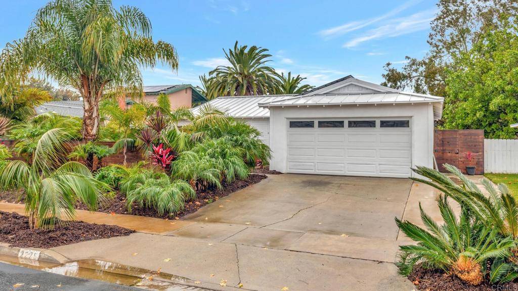 Carlsbad, CA 92008,2275 Highland DR