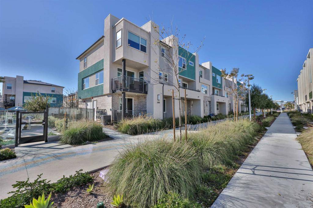 Chula Vista, CA 91915,1833 Onyx LN