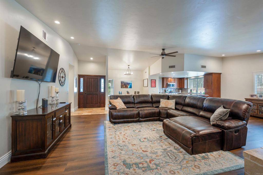 Lakeside, CA 92040,14235 JENNINGS VISTA TRAIL