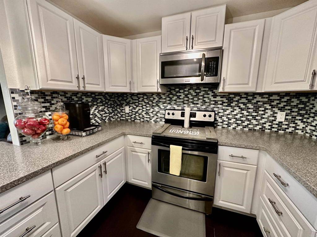 Bonsall, CA 92003,32036 Del Cielo Oeste #2D