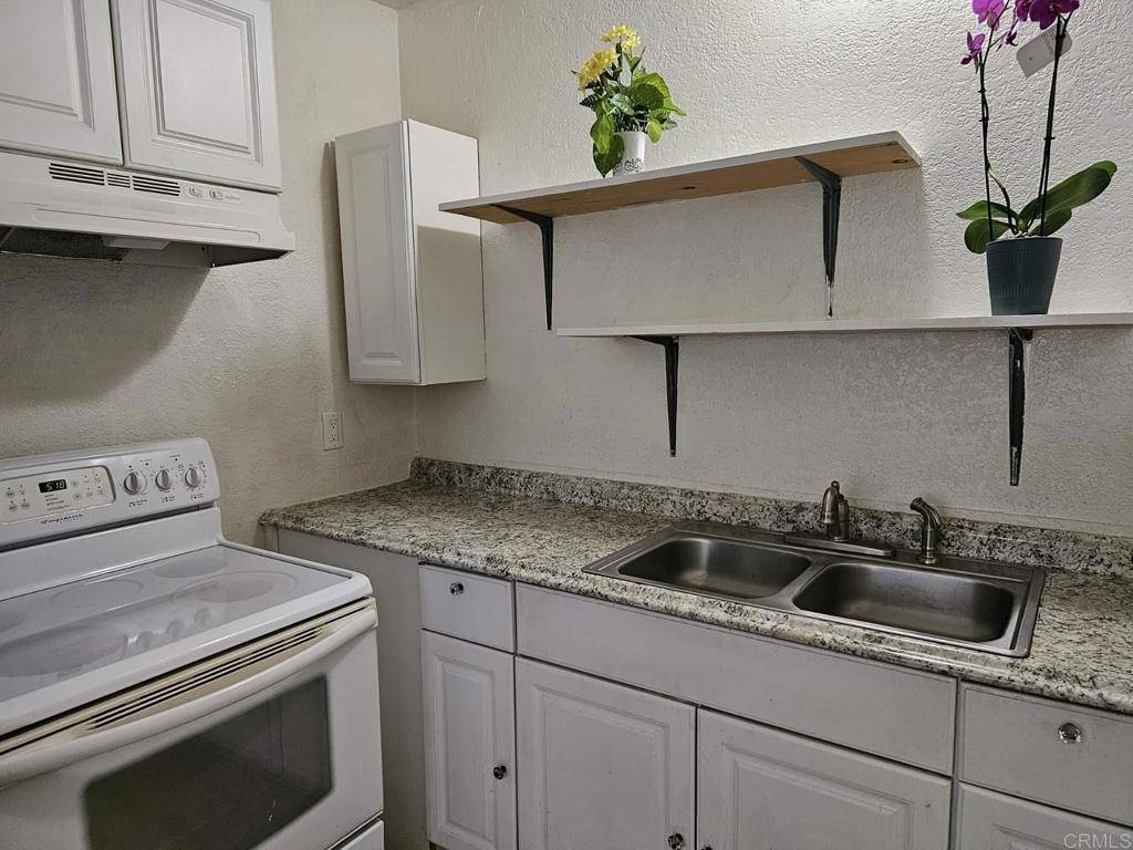 Ramona, CA 92065,742 A ST #8