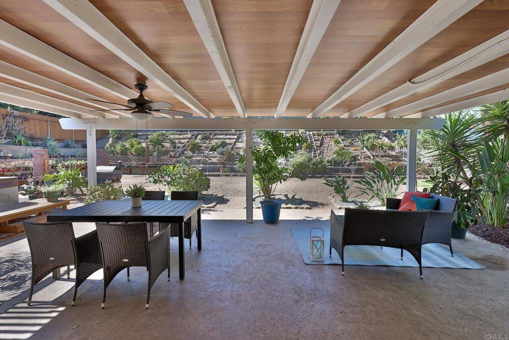 El Cajon, CA 92019,1124 Lostinda