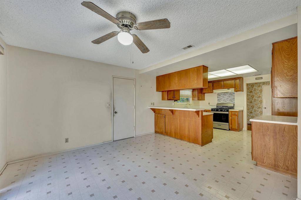 Chula Vista, CA 91913,742 Baylor AVE