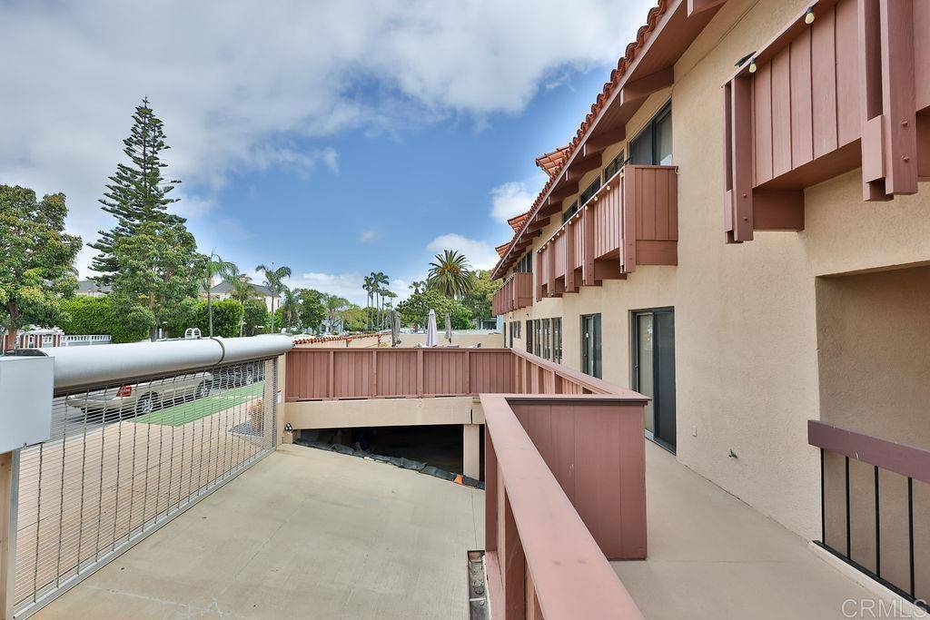 Coronado, CA 92118,835 D Ave