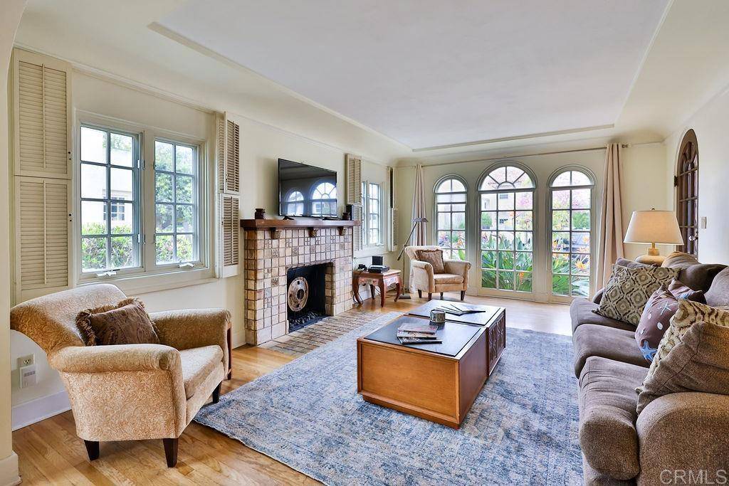 Coronado, CA 92118,861 G AVE