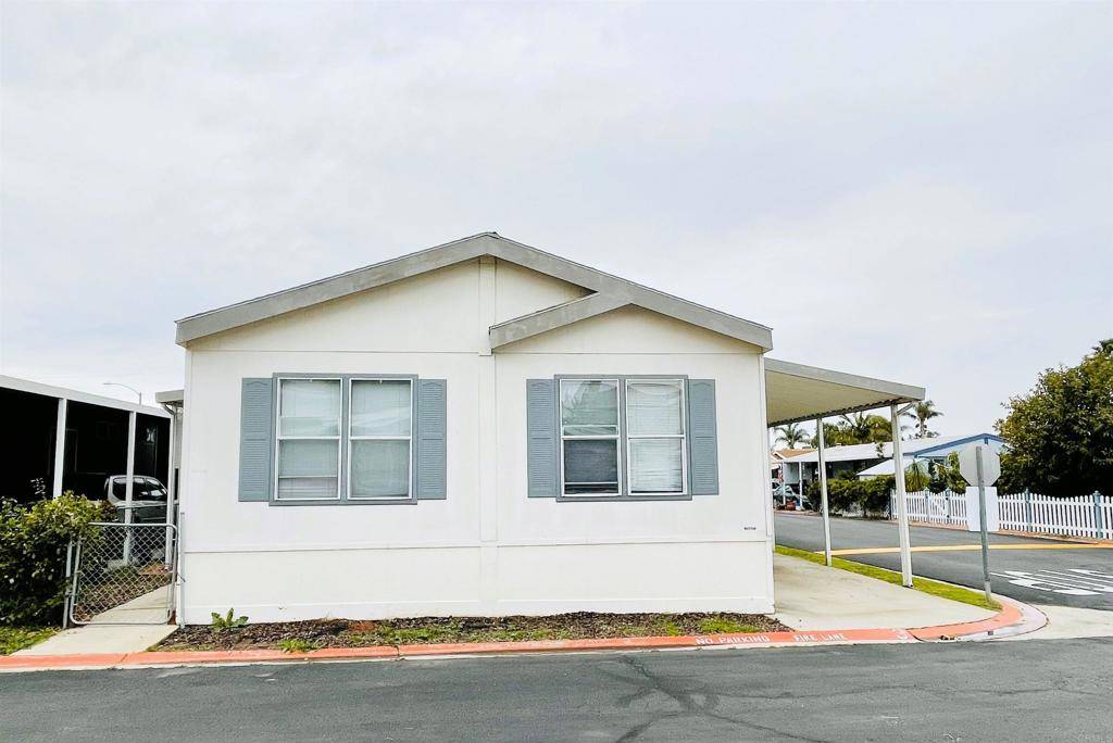 Oceanside, CA 92057,4616 N River RD #3