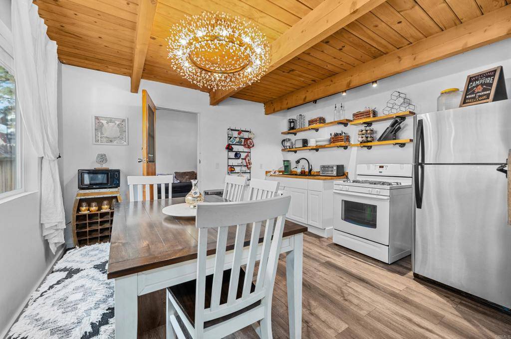 Sugarloaf, CA 92386,138 Leonard Lane