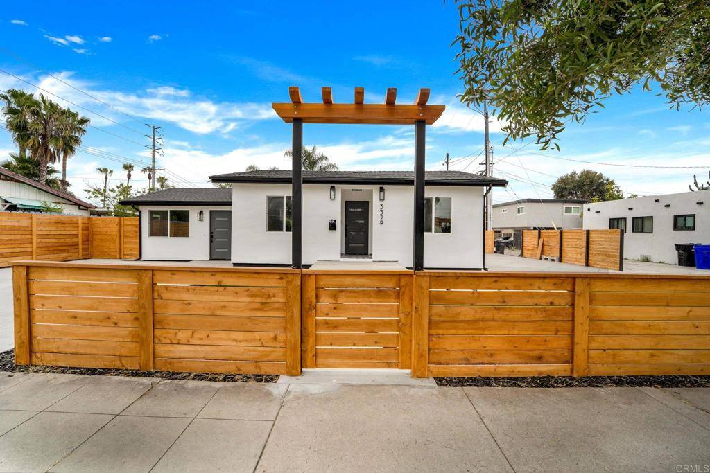 San Diego, CA 92104,3329 Orange AVE