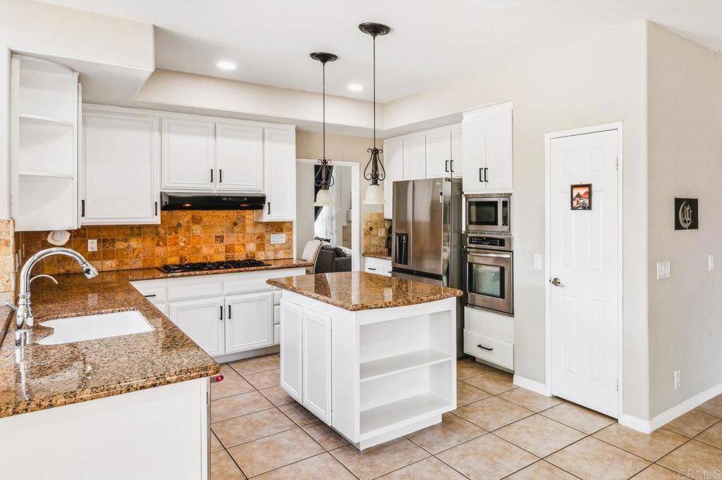 Murrieta, CA 92562,39990 Gibraltar DR