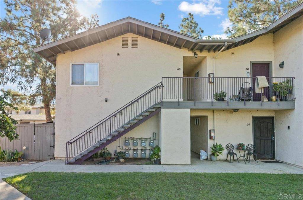 Escondido, CA 92026,240 W Lincoln AVE #40