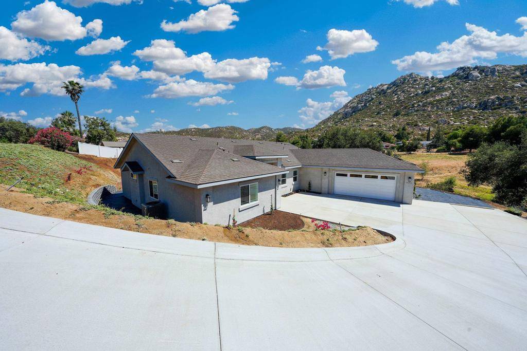 Ramona, CA 92065,16816 Daza DR