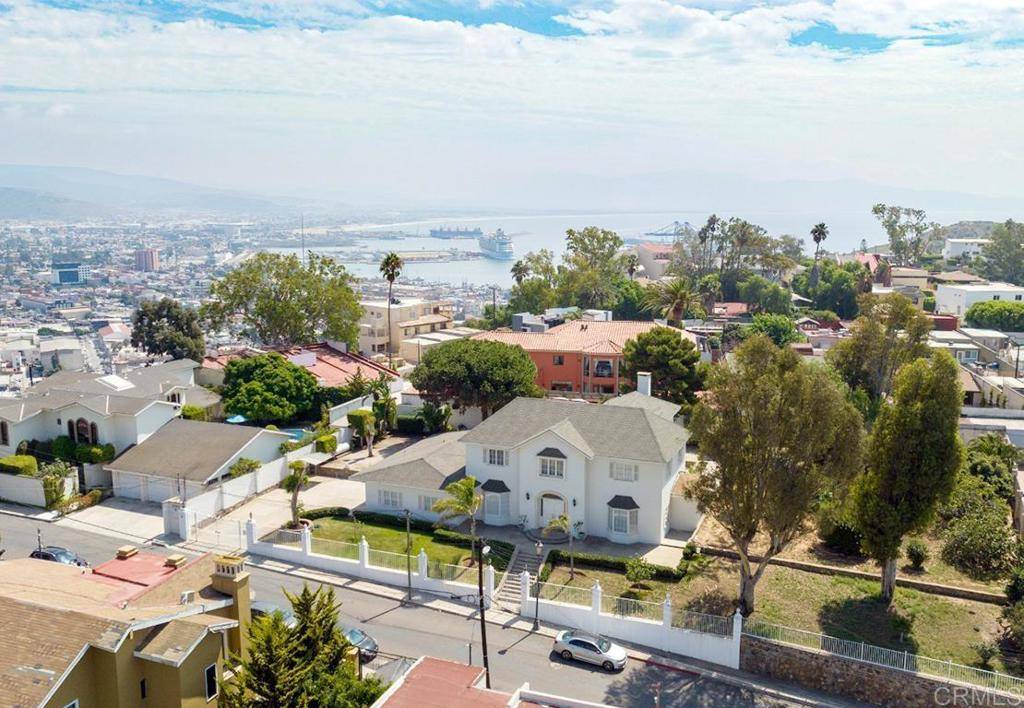 Outside Area (outside Ca), CA 22870,210 Cedro