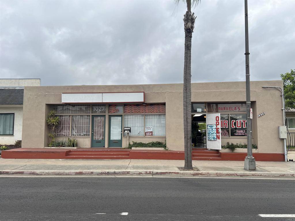 Escondido, CA 92025,1025 E Valley Pkwy