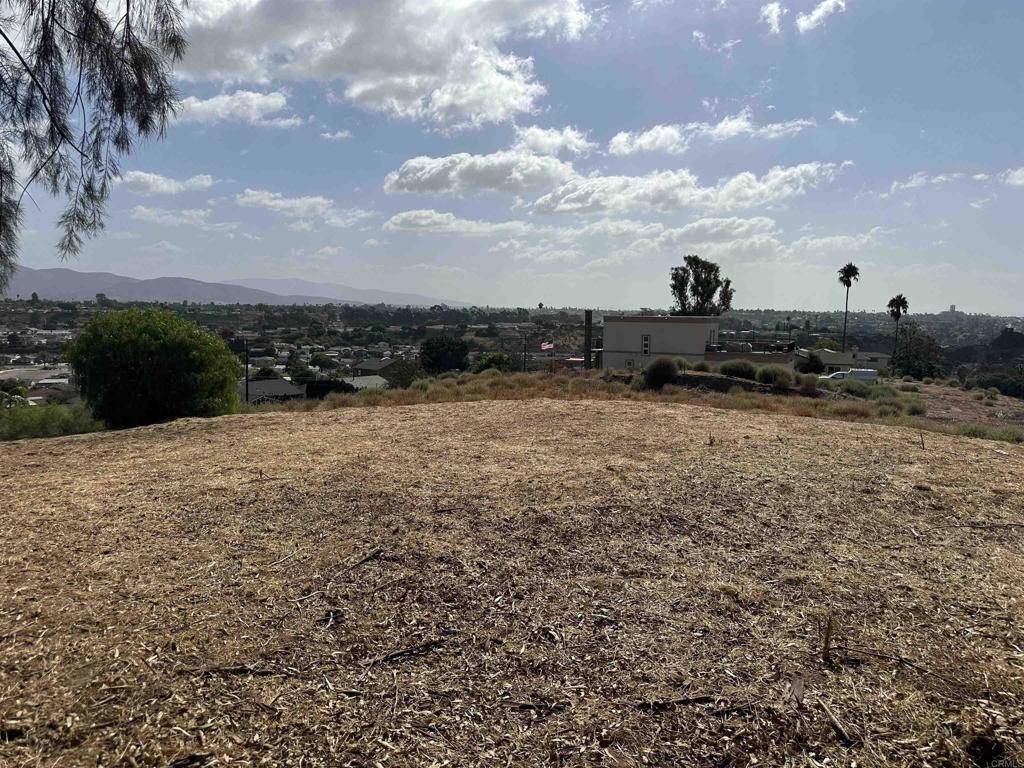 San Diego, CA 92114,1832 69Th