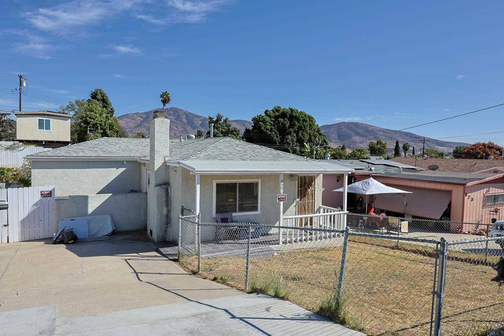 Spring Valley, CA 91977,827 La Presa