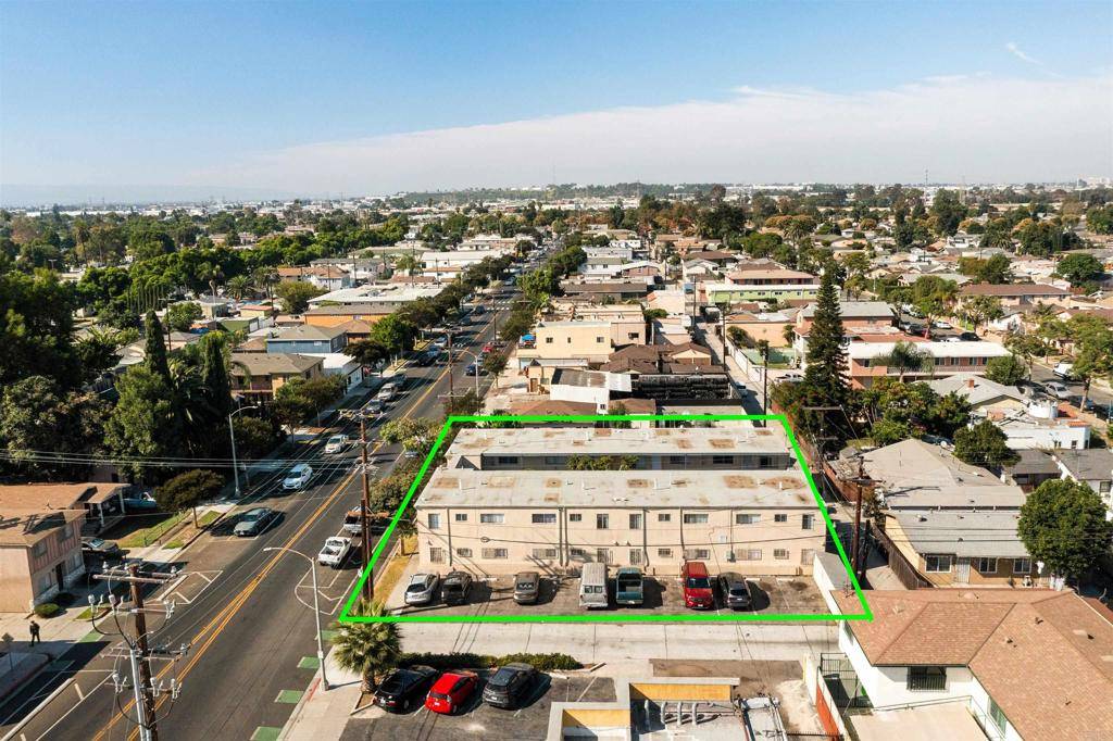 Long Beach, CA 90805,477 E South ST