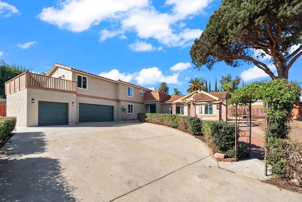 Bonita, CA 91902,5405 Romega CT