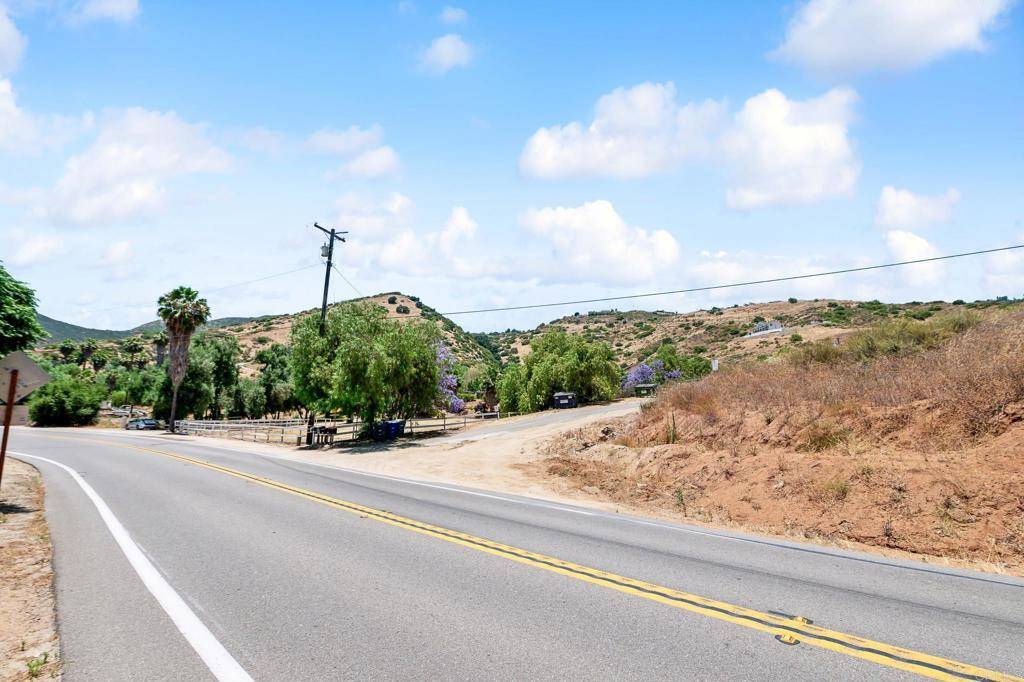 El Cajon, CA 92019,0 Harbison Canyon RD