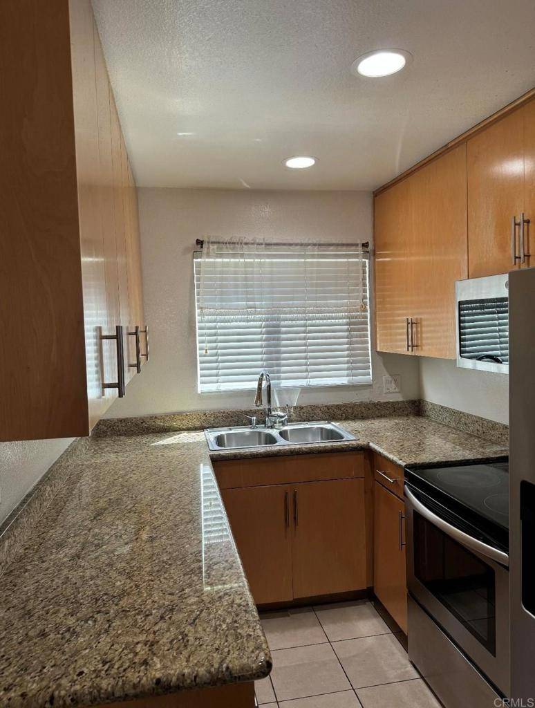 El Cajon, CA 92020,851 S Mollison AVE #29