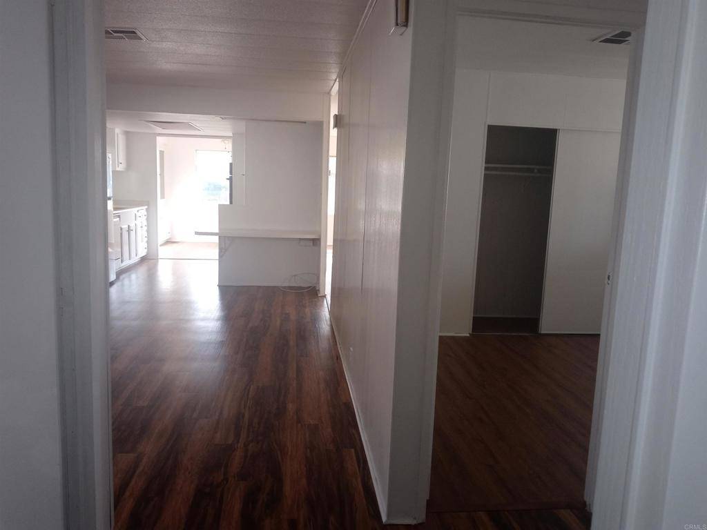 1925 Otay Lakes #82 Chula Vista, CA 91913