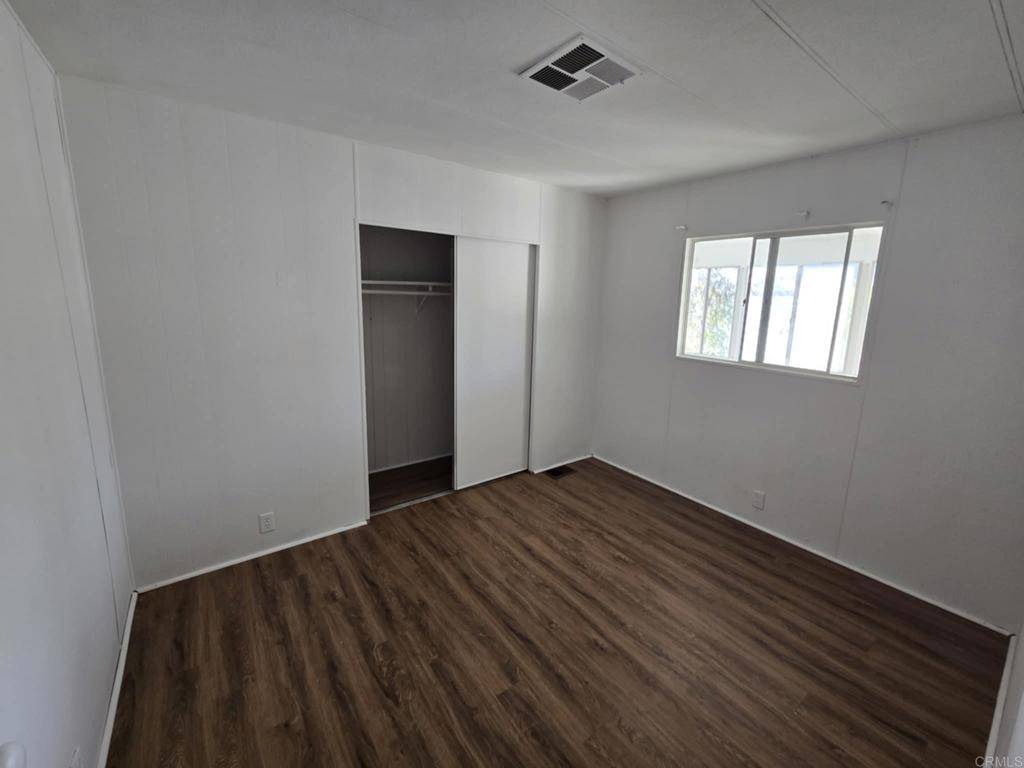 1925 Otay Lakes #82 Chula Vista, CA 91913