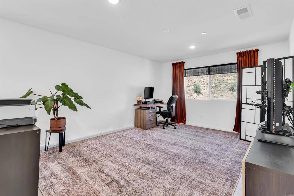 272 Hass LN Fallbrook, CA 92028