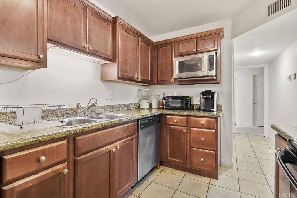El Cajon, CA 92020,550 Graves #27