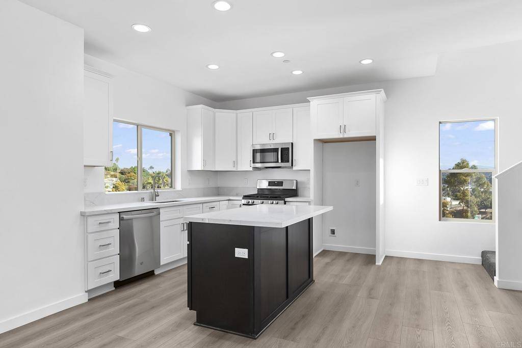 Lemon Grove, CA 91945,8580 Vista Azul Pl