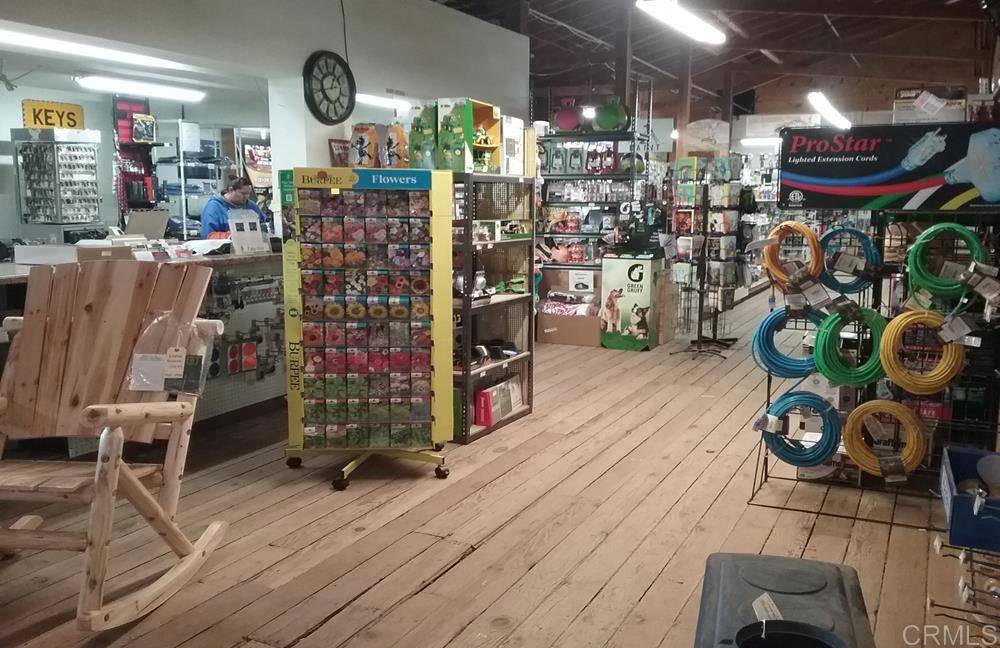Campo, CA 91906,995 Forest Gate Rd