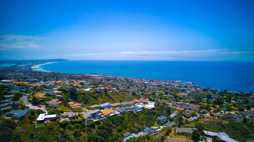 La Jolla, CA 92037,6130 Terryhill DR