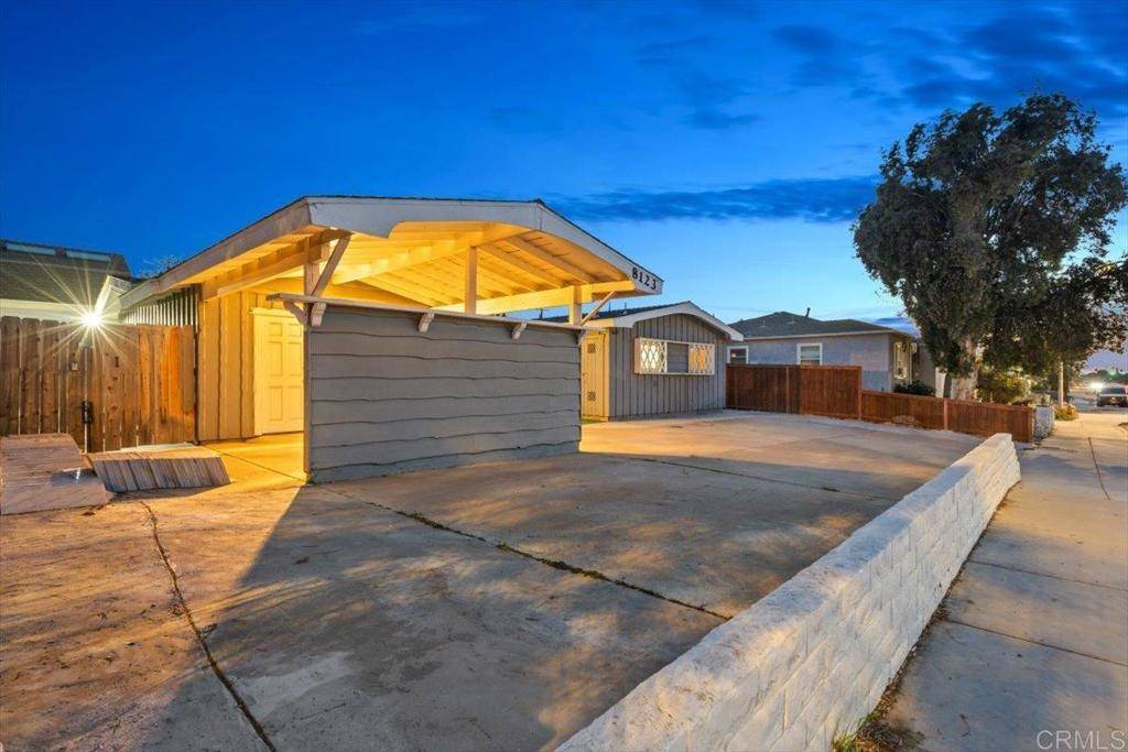 Lemon Grove, CA 91945,8123 Palm ST